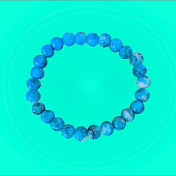 Jewelry - Turquoise Stretchy Bracelet
